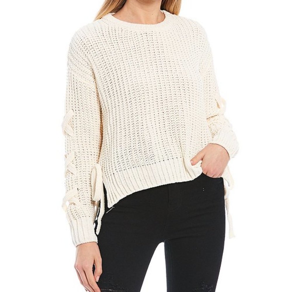 NWT TAKARA Long-LaceUp-Sleeve Tie-Side So Soft Sweater - Picture 1 of 4